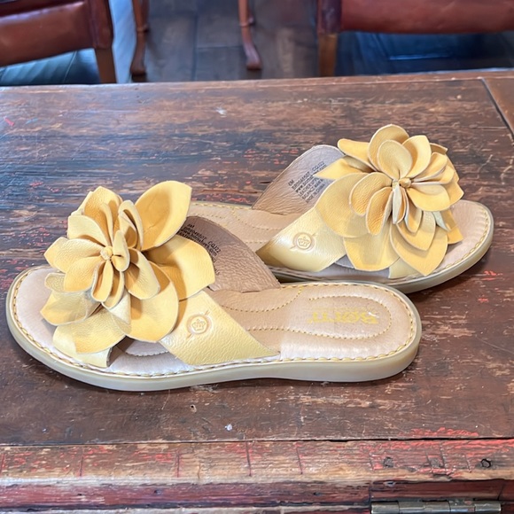 Born Sandals - Picture 3 of 3